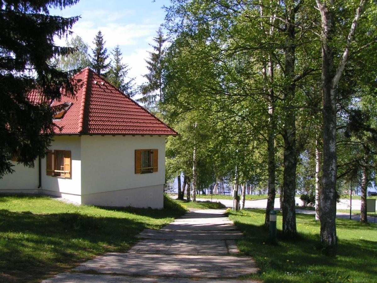 Hotel Na Jezere Горні-Плана Екстер'єр фото